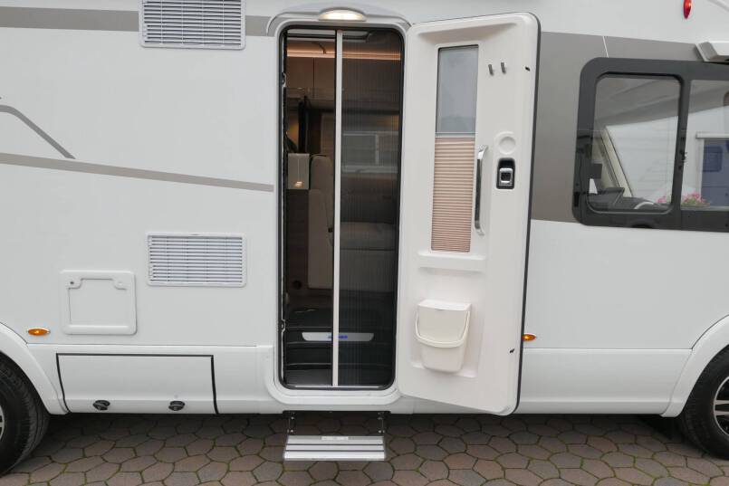 Hymer B-SL 704 SupremeLine 180 PK AUTOMAAT, LEVELSYSTEEM, enkele bedden 12