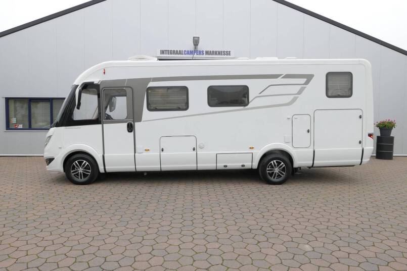 Hymer B-SL 704 SupremeLine 180 PK AUTOMAAT, LEVELSYSTEEM, enkele bedden 2