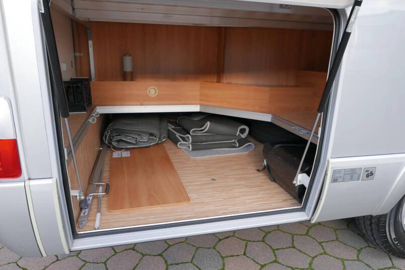 Hymer B 654 SL Elegance Zilver 3.0 158 pk, 10