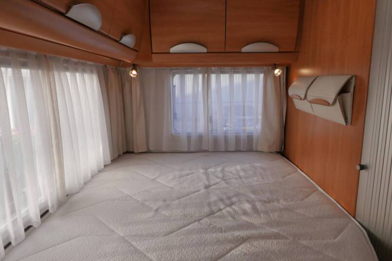 Hymer B 654 SL Elegance Zilver 3.0 158 pk, 32