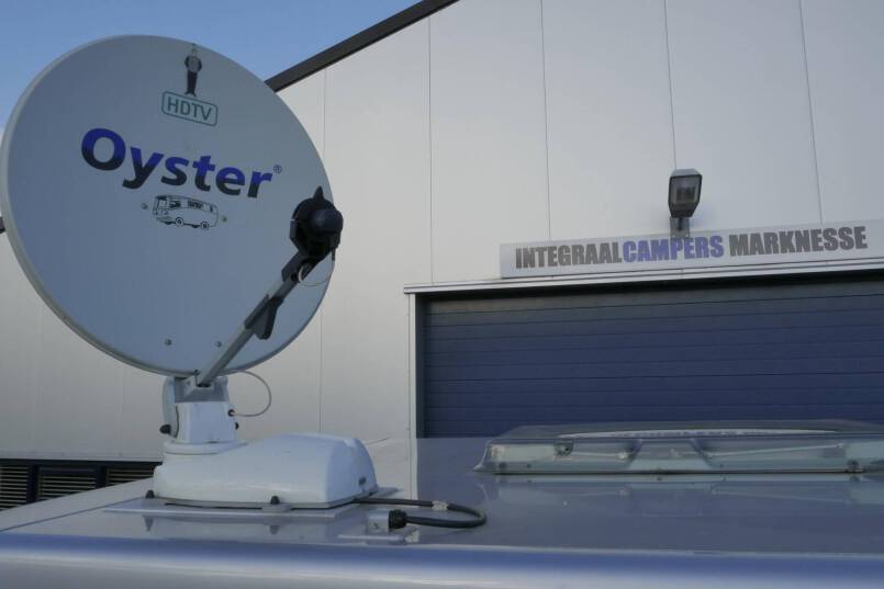Hymer B 654 SL Elegance Zilver 3.0 158 pk, 39