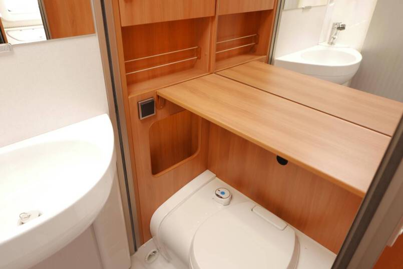 Hymer Exsis I 504 AUTOMAAT, AL-KO, garage 36