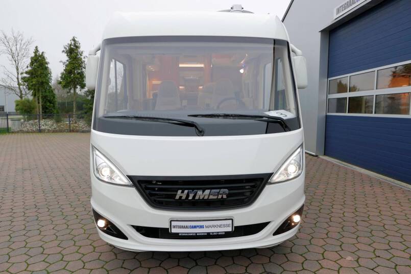 Hymer B 574 / 588 DynamicLine 180 PK AUTOMAAT, MAXI chassis, enkele bedden 1