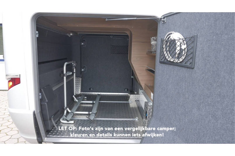 Hymer B-SL 704 SupremeLine Crystal-zilver Hymer  B-SL 704 SupremeLine Crystal-zilver 9G AUTOMAAT, Al-de verwarming, 2 aparte bedden 5