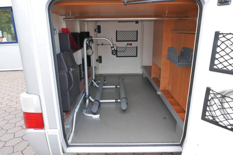 Hymer T 674 SL Star Edition Hymer  T 674 SL Star Edition 3.0 AUTOMAAT, enkele bedden 14