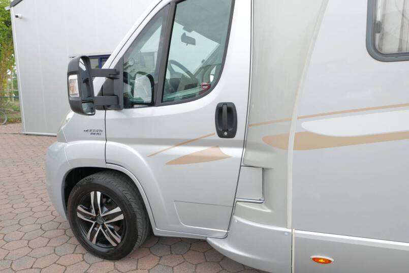 Hymer T 674 SL Star Edition Hymer  T 674 SL Star Edition 3.0 AUTOMAAT, enkele bedden 20