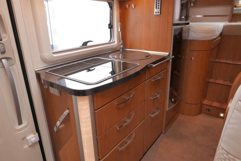 Hymer T 674 SL Star Edition Hymer  T 674 SL Star Edition 3.0 AUTOMAAT, enkele bedden 33