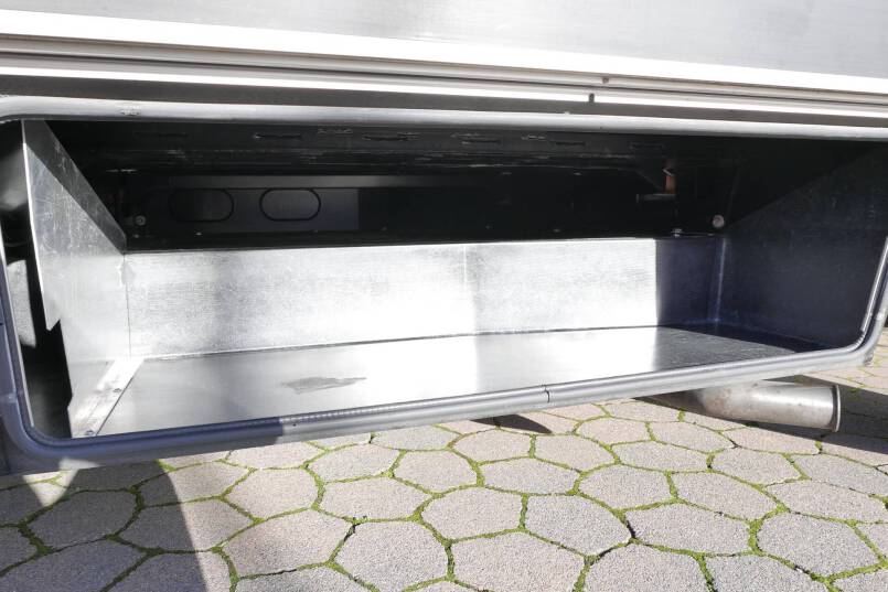 Hymer B 674 SL Élégance Zilver Hymer  B 674 SL Élégance Zilver  3.0 AUTOMAAT, enkele bedden 11