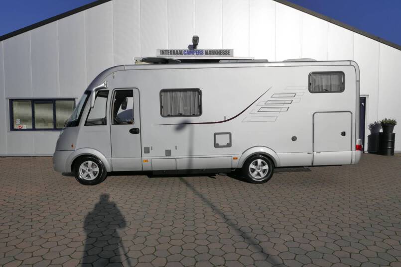 Hymer B 674 SL Élégance Zilver Hymer  B 674 SL Élégance Zilver  3.0 AUTOMAAT, enkele bedden 2