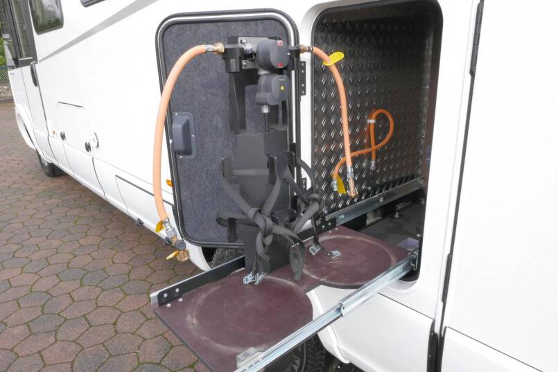 Hymer B-SL 704 SupremeLine 180 pk AUTOMAAT, Al-de verwarming 15