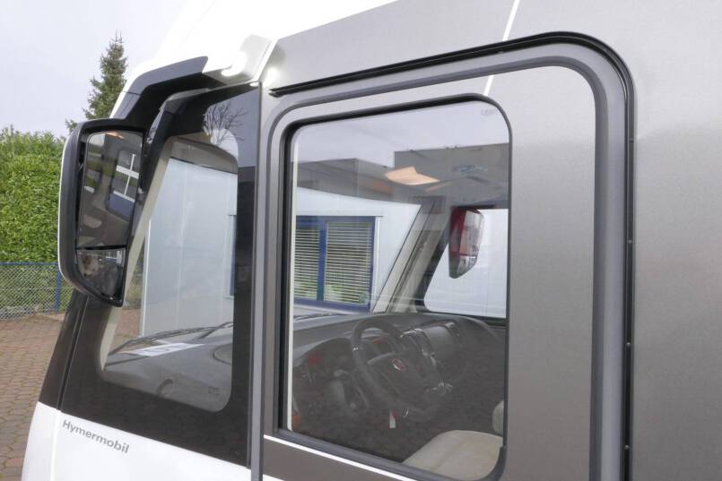 Hymer B-SL 704 SupremeLine 180 pk AUTOMAAT, Al-de verwarming 19
