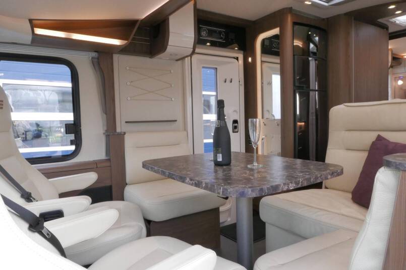 Hymer B-SL 704 SupremeLine 180 pk AUTOMAAT, Al-de verwarming 30
