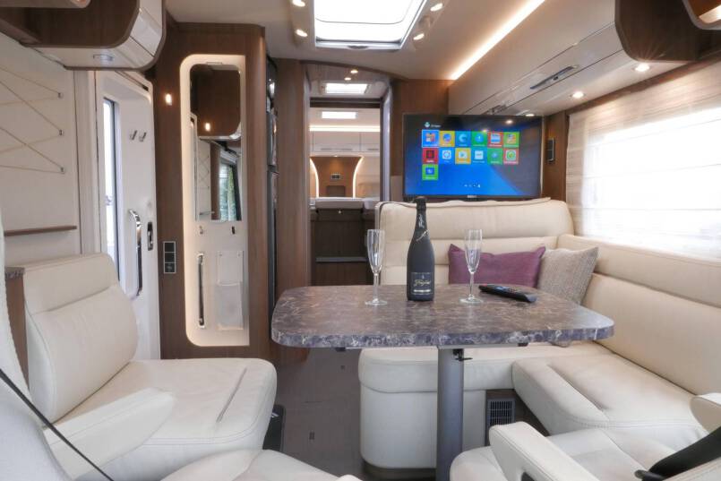 Hymer B-SL 704 SupremeLine 180 pk AUTOMAAT, Al-de verwarming 31
