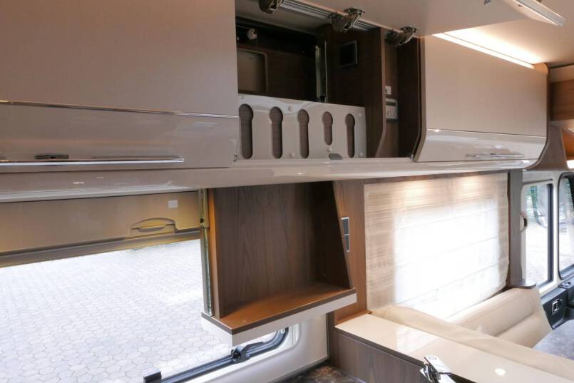 Hymer B-SL 704 SupremeLine 180 pk AUTOMAAT, Al-de verwarming 37