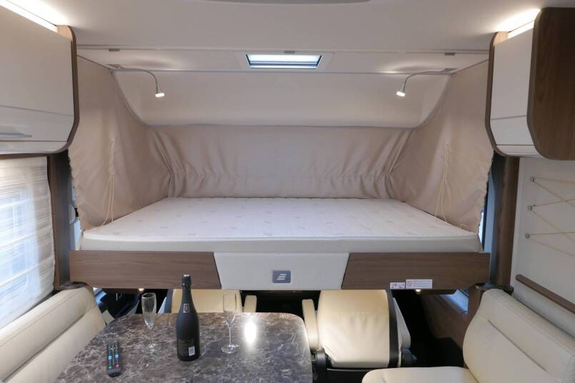 Hymer B-SL 704 SupremeLine 180 pk AUTOMAAT, Al-de verwarming 56