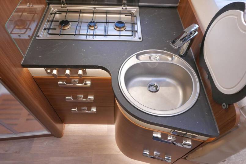 Hymer BMC-I 680 Crystal Zilver Hymer  BMC-I 680 Crystal Zilver 9G AUTOMAAT 177 pk, Mercedes AL-KO, 2020 34