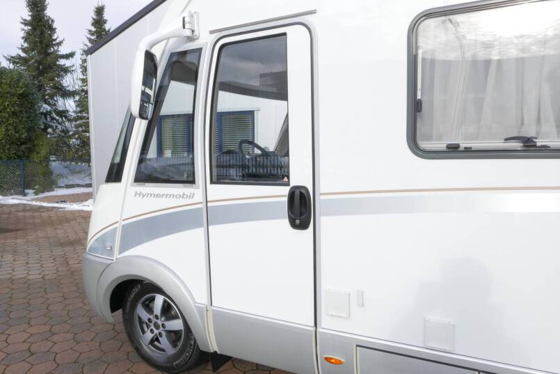 Hymer B 614 SL Star Edition Hymer  B 614 SL Star Edition 3.0 177 pk VOL OPTIE zeer netjes 18