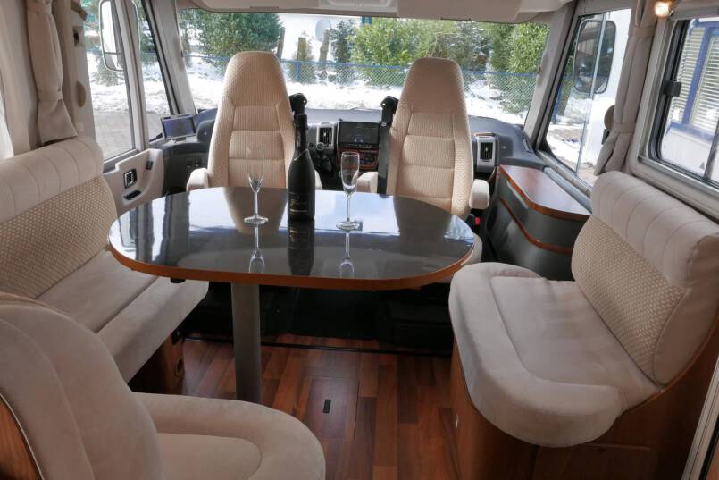 Hymer B 614 SL Star Edition Hymer  B 614 SL Star Edition 3.0 177 pk VOL OPTIE zeer netjes 22
