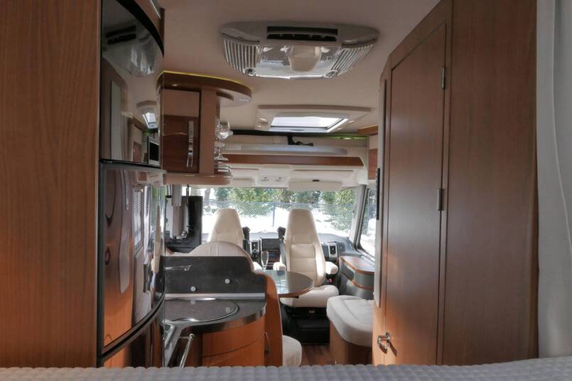 Hymer B 614 SL Star Edition Hymer  B 614 SL Star Edition 3.0 177 pk VOL OPTIE zeer netjes 36