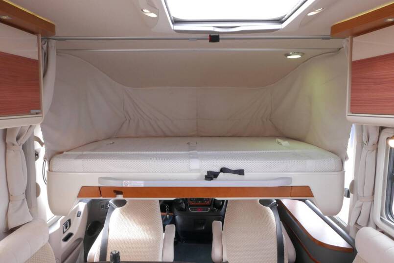 Hymer B 614 SL Star Edition Hymer  B 614 SL Star Edition 3.0 177 pk VOL OPTIE zeer netjes 42