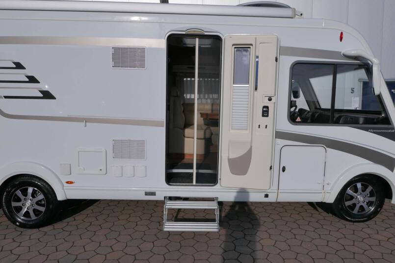 Hymer B 708 PremiumLine Hymer  B 708 PremiumLine 177 Pk AUTOMAAT, Queensbed, levelsysteem 15