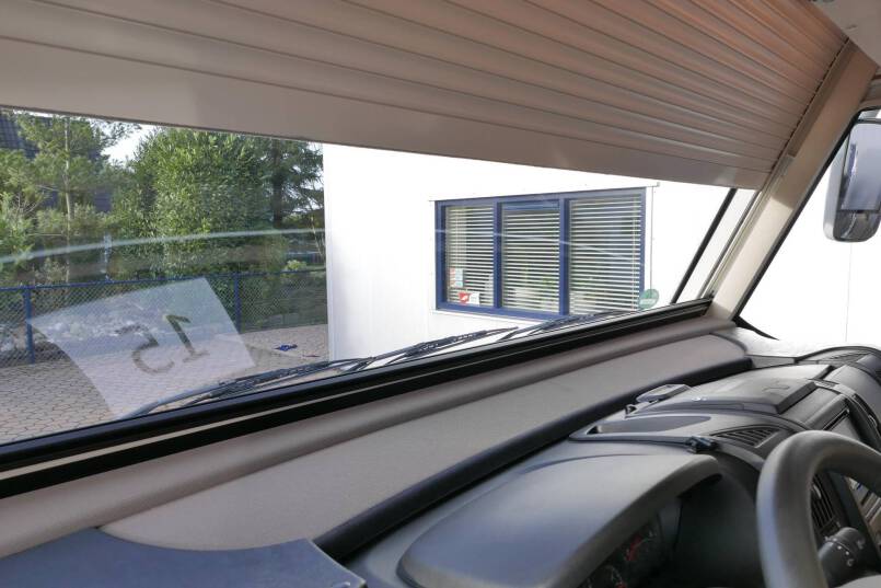 Hymer B 708 PremiumLine Hymer  B 708 PremiumLine 177 Pk AUTOMAAT, Queensbed, levelsysteem 24