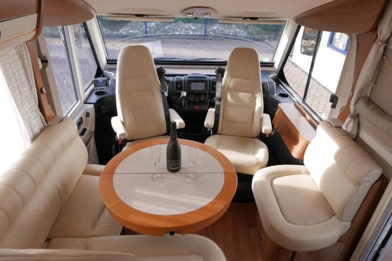 Hymer B 708 PremiumLine Hymer  B 708 PremiumLine 177 Pk AUTOMAAT, Queensbed, levelsysteem 27