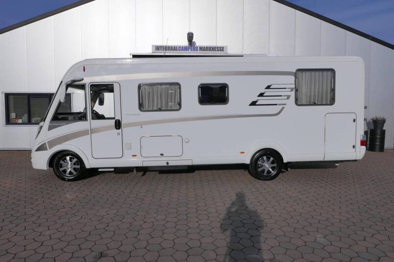Hymer B 708 PremiumLine Hymer  B 708 PremiumLine 177 Pk AUTOMAAT, Queensbed, levelsysteem 2