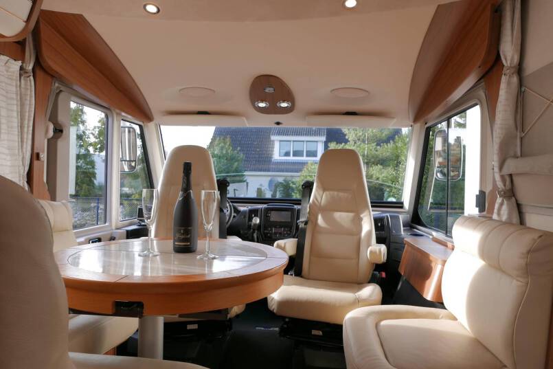 Hymer B 708 PremiumLine Hymer  B 708 PremiumLine 177 Pk AUTOMAAT, Queensbed, levelsysteem 28