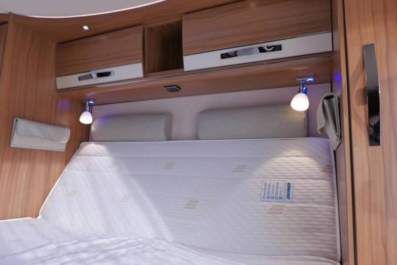 Hymer B 708 PremiumLine Hymer  B 708 PremiumLine 177 Pk AUTOMAAT, Queensbed, levelsysteem 46