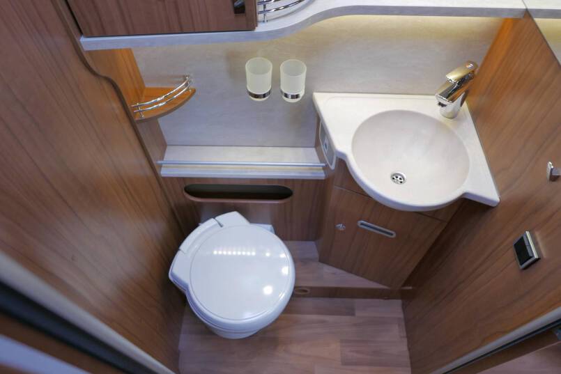 Hymer B 708 PremiumLine Hymer  B 708 PremiumLine 177 Pk AUTOMAAT, Queensbed, levelsysteem 50