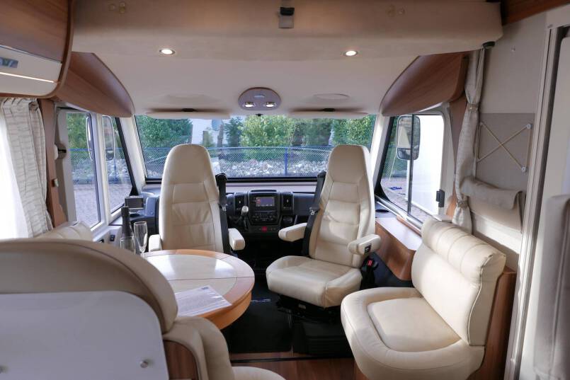 Hymer B 708 PremiumLine Hymer  B 708 PremiumLine 177 Pk AUTOMAAT, Queensbed, levelsysteem 56