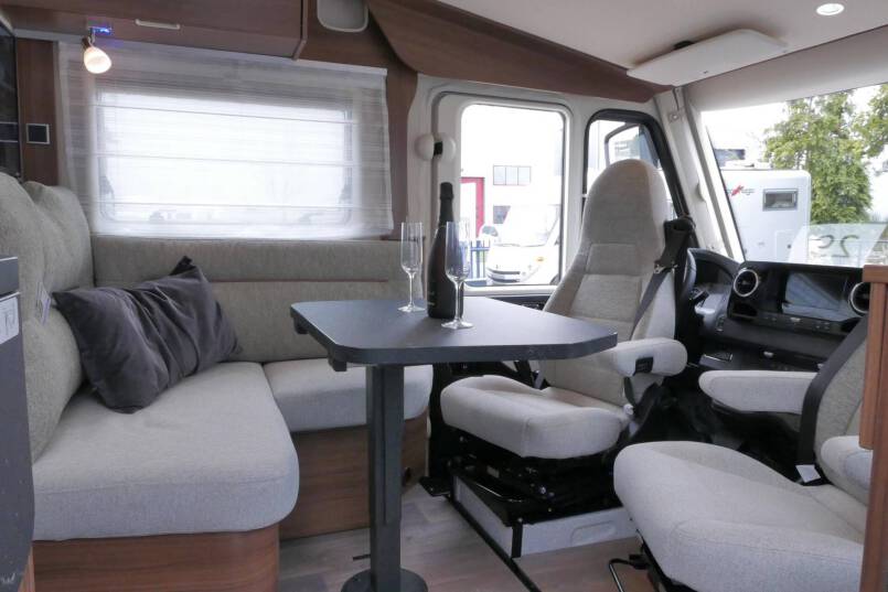 Hymer BMC-I 580 Hymer  BMC-I 580 9G AUTOMAAT 177 pk, Mercedes AL-KO, 2021 23