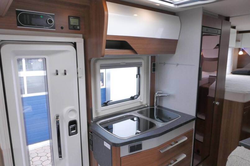 Hymer BMC-I 580 Hymer  BMC-I 580 9G AUTOMAAT 177 pk, Mercedes AL-KO, 2021 29