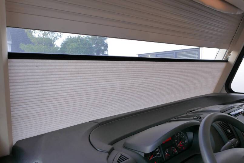 Hymer B-SL 708 SupremeLine Crystal Zilver AUTOMAAT, Queensbed, AL-DE 24