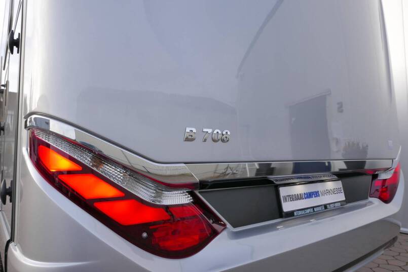 Hymer B-SL 708 SupremeLine Crystal Zilver AUTOMAAT, Queensbed, AL-DE 7