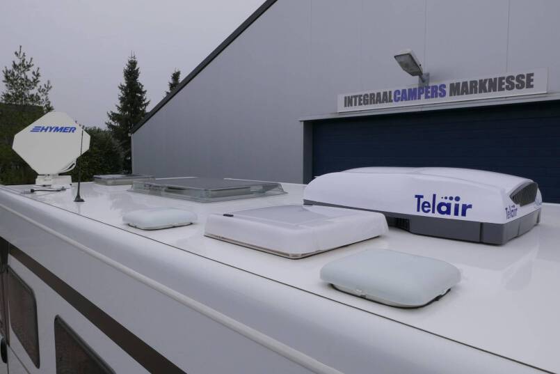 Hymer B-SL 704 SupremeLine Hymer  B-SL 704 SupremeLine  180 pk AUTOMAAT, levelsysteem, enkele bedden 55