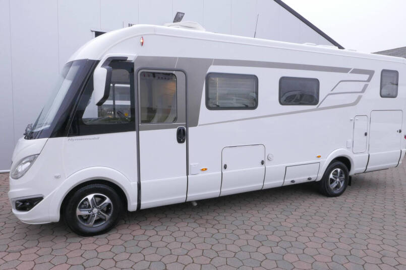 Hymer B-SL 704 SupremeLine Hymer  B-SL 704 SupremeLine  180 pk AUTOMAAT, levelsysteem, enkele bedden 7