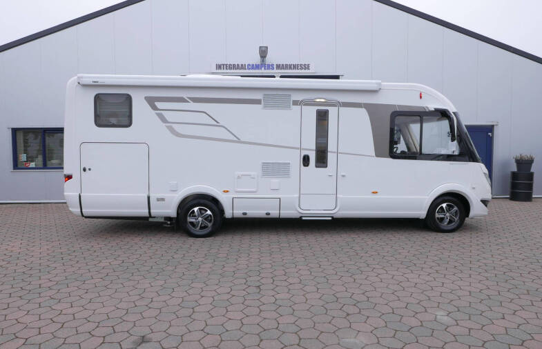 Hymer  B-SL 704 SupremeLine  180 pk AUTOMAAT, levelsysteem, enkele bedden