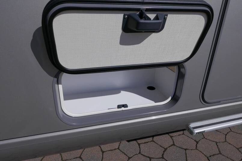 Hymer B 588 DynamicLine 180 pk, AUTOMAAT, Bovenkastjes, levelsysteem, 4.750 km 12