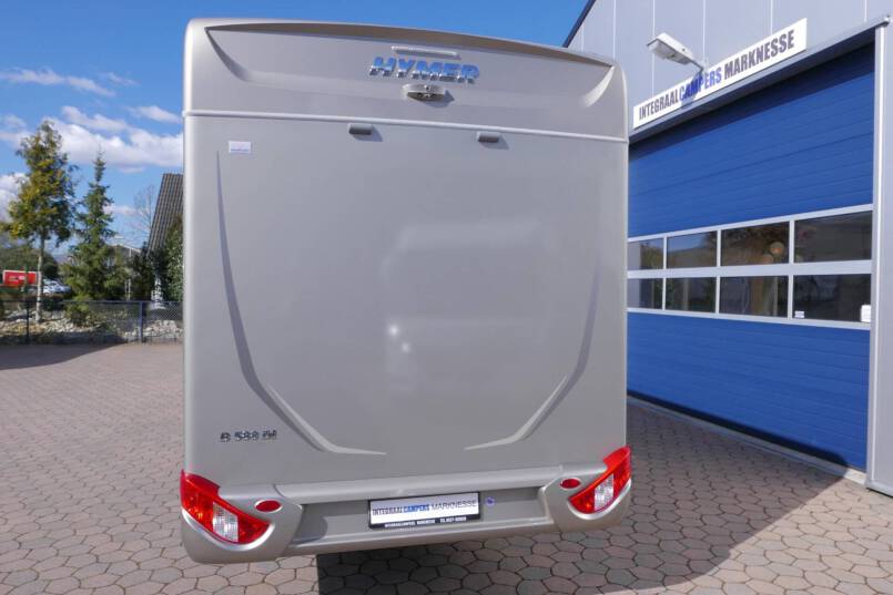 Hymer B 588 DynamicLine 180 pk, AUTOMAAT, Bovenkastjes, levelsysteem, 4.750 km 3