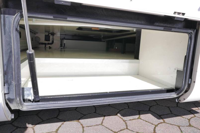 Laika kreos 7009 3.0 177 PK, enkele bedden, vol optie 13