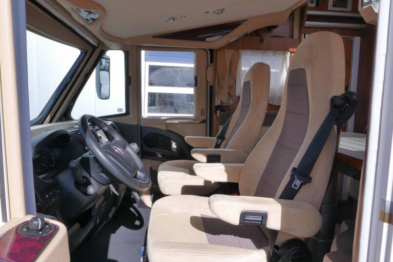 Laika kreos 7009 3.0 177 PK, enkele bedden, vol optie 21