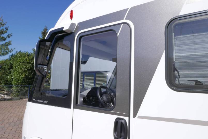 Hymer BMC-I 680 Hymer  BMC-I 680 9G AUTOMAAT 177PK, LEVELSYSTEEM, Mercedes Benz 13