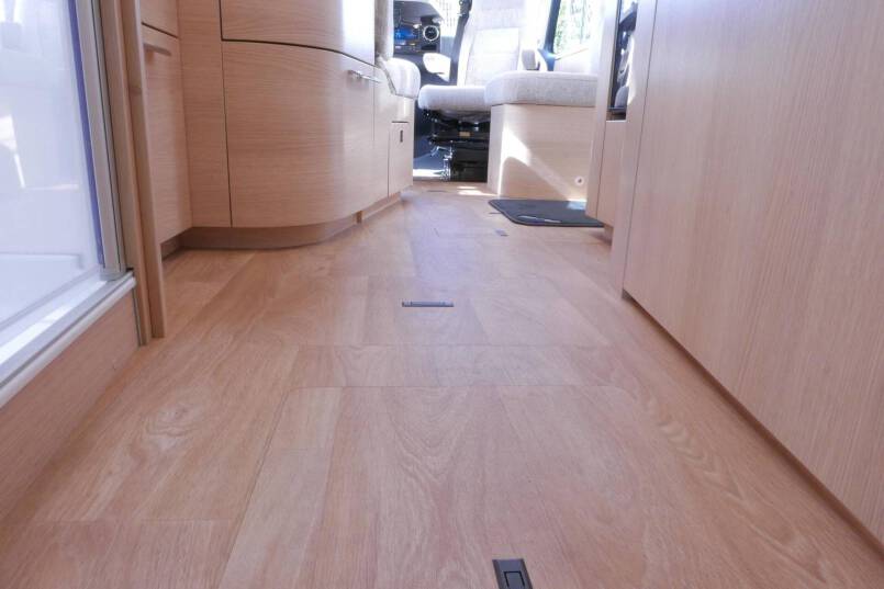 Hymer BMC-I 680 Hymer  BMC-I 680 9G AUTOMAAT 177PK, LEVELSYSTEEM, Mercedes Benz 35
