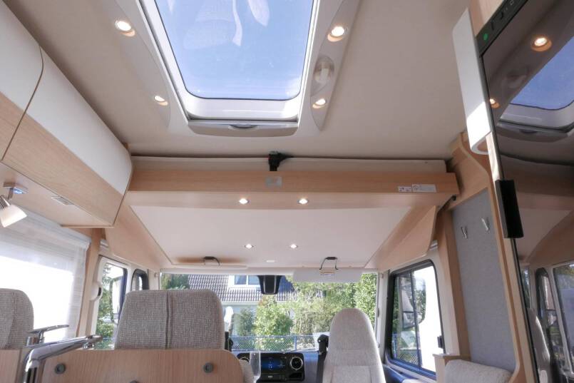 Hymer BMC-I 680 Hymer  BMC-I 680 9G AUTOMAAT 177PK, LEVELSYSTEEM, Mercedes Benz 37