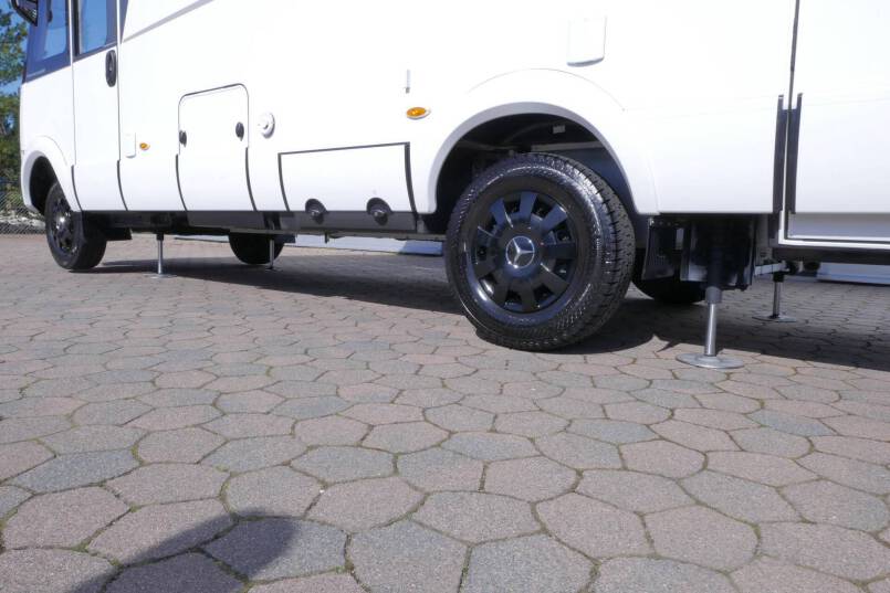 Hymer BMC-I 680 Hymer  BMC-I 680 9G AUTOMAAT 177PK, LEVELSYSTEEM, Mercedes Benz 5