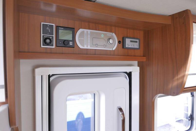 Hymer ML-T 580 AUTOMAAT Mercedes-Benz, enkele bedden 24
