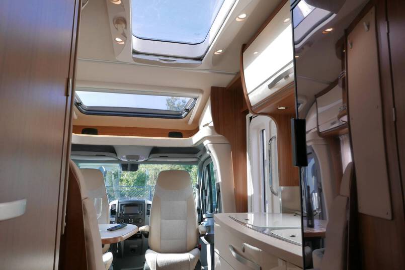 Hymer ML-T 580 AUTOMAAT Mercedes-Benz, enkele bedden 34
