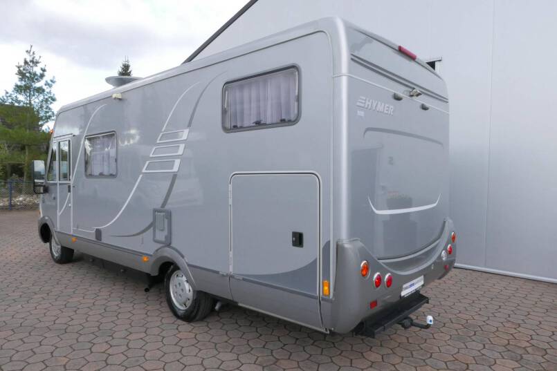Hymer B 674 G Elegance Zilver AUTOMAAT, BOVENKASTJES, enkele bedden 5